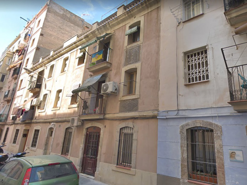 Partially restored flat of 35.00 m2 in Ciutat Vella, Barceloneta