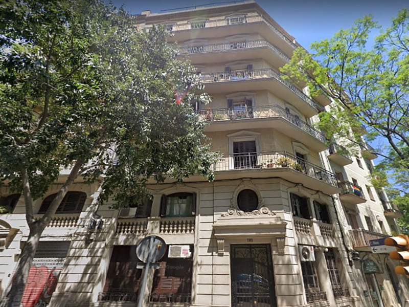 For renovation flat of 52 m2 in L'Eixample, el Fort Pienc