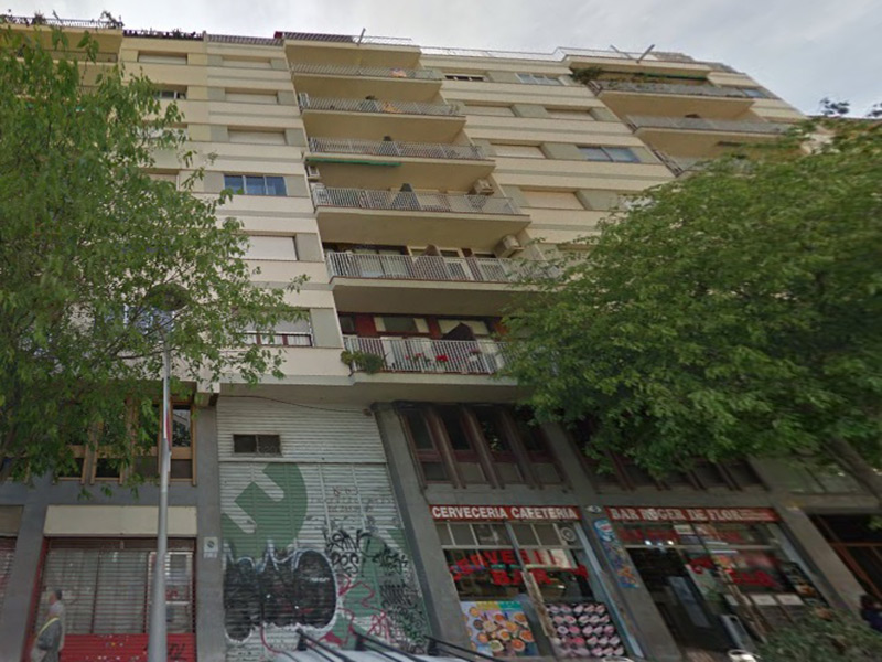 For renovation flat of 70.00 m2 in L'Eixample, el Fort Pienc