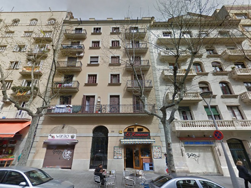 For renovation flat of 50.00 m2 in L'Eixample, Sagrada Familia