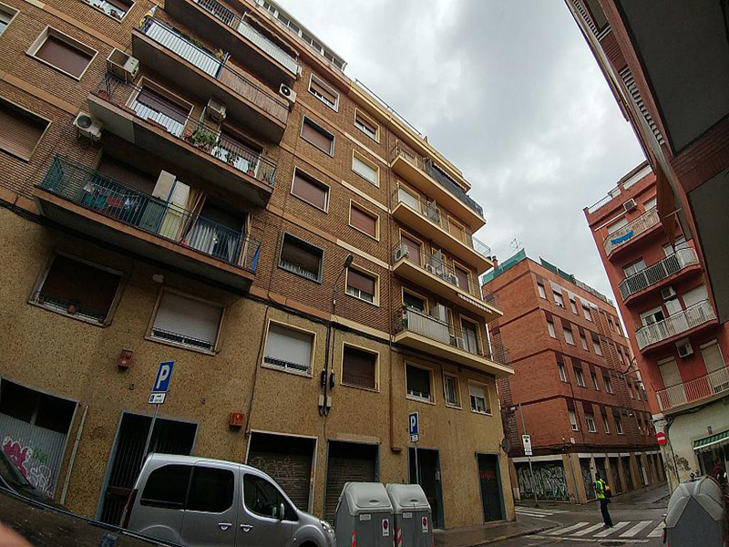 For renovation flat of 60.00 m2 in Sants-Montjuic, Sants-Badal