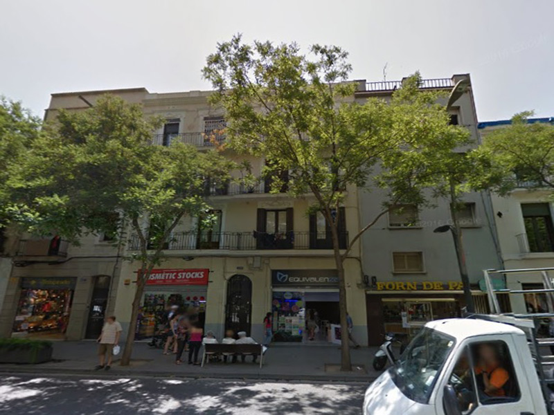 For renovation flat of 50.00 m2 in Sants-Montjuic, Hostafrancs