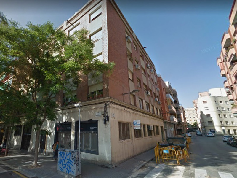 Partially restored flat of 75.00 m2 in Sants-Montjuic, Sants-Badal