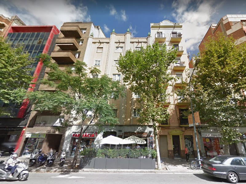 Partially restored flat of 58 m2 in Les Corts, Corts