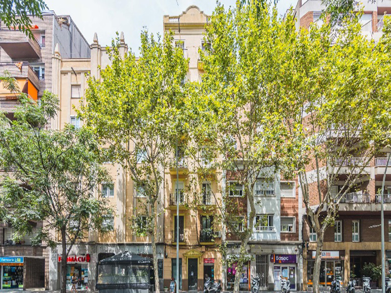 Restored flat of 55 m2 in Les Corts, Corts