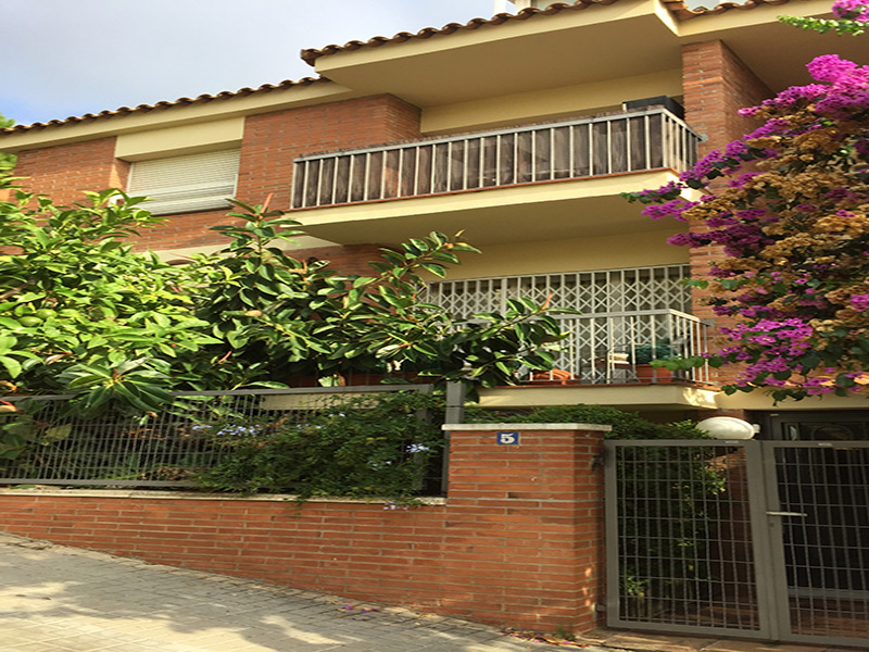 Restored flat of 45.00 m2 in Grácia, Vallcarca i els Penitents