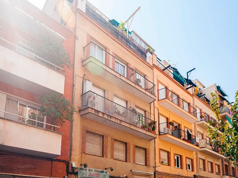 For renovation flat of 65 m2 in Horta-Guinardó, Guinardó
