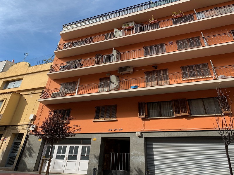 For renovation flat of 60 m2 in Horta-Guinardó, Baix Guinardó