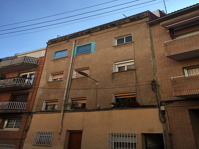 Restored flat of 45.00 m2 in Nou Barris, Roquetes