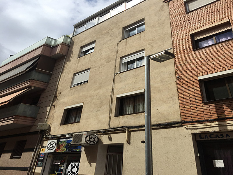 Partially restored flat of 50.00 m2 in Nou Barris, Prosperitat