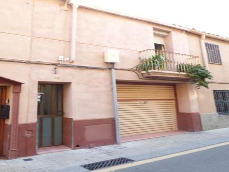 For renovation flat of 60.00 m2 in Sant Andreu, Sant Andreu