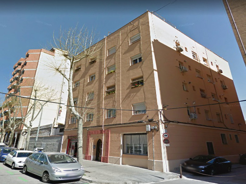 Partially restored flat of 50.00 m2 in Sant Martí, Camp de l'Arpa del Clot