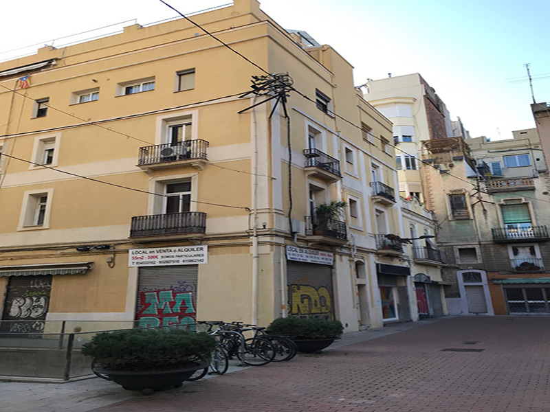 Partially restored flat of 60.00 m2 in Sant Martí, Clot