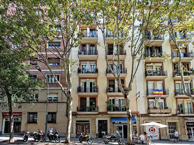 Partially restored flat of 45 m2 in Sant Martí, Clot