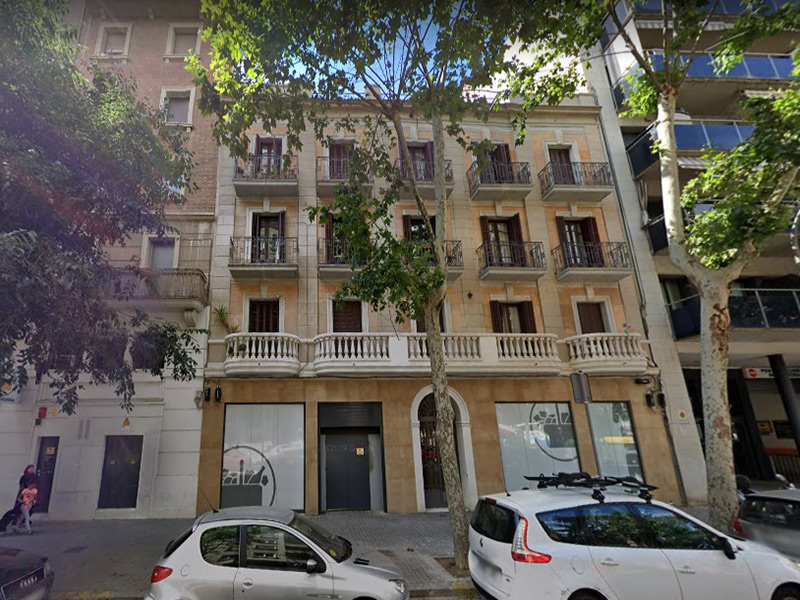 Restored flat of 70 m2 in Sant Martí, Poblenou